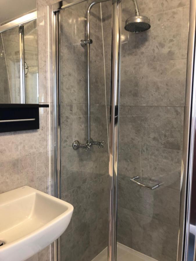 Family Room En Suite